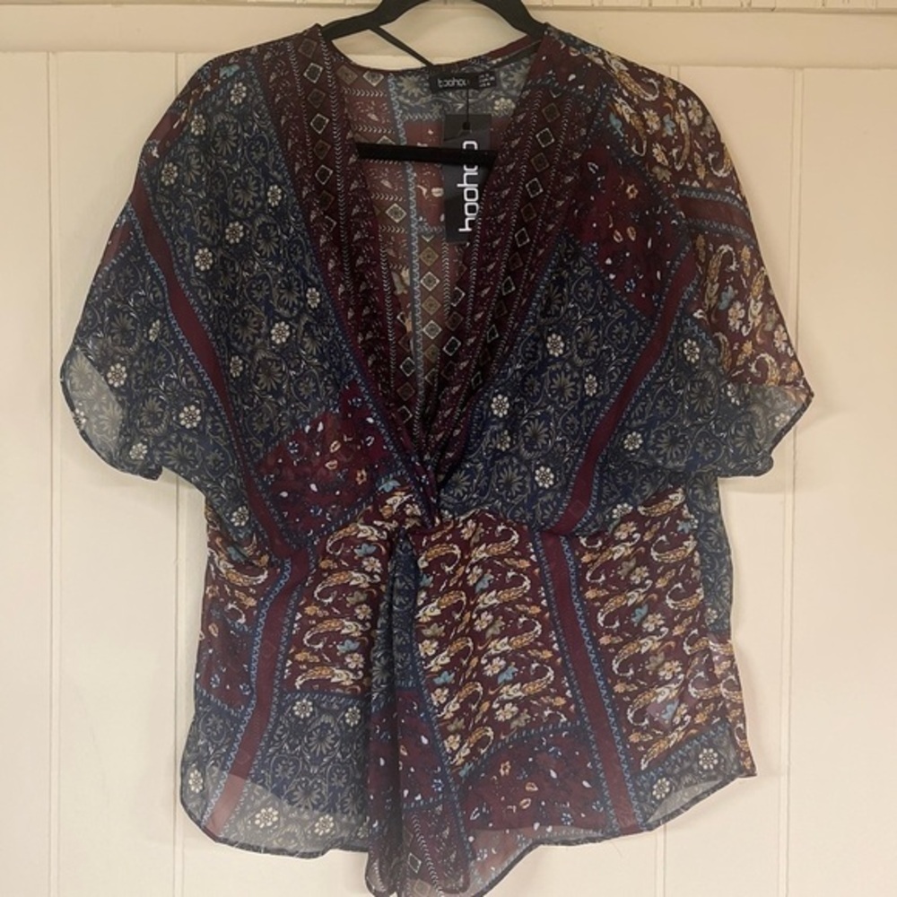 Boohoo flowy‎ sheer top